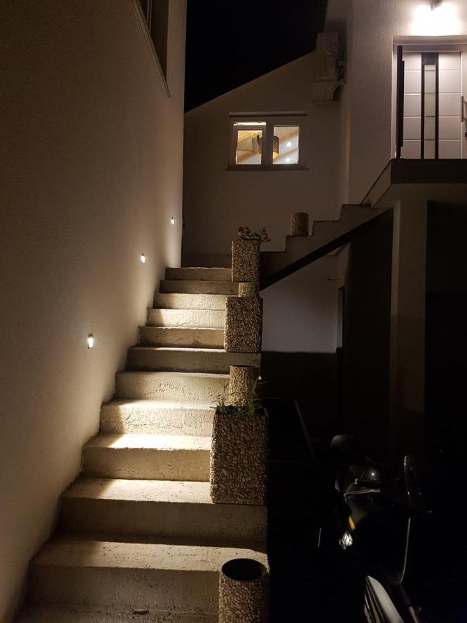 Apartments And Rooms Ivana كرك المظهر الخارجي الصورة